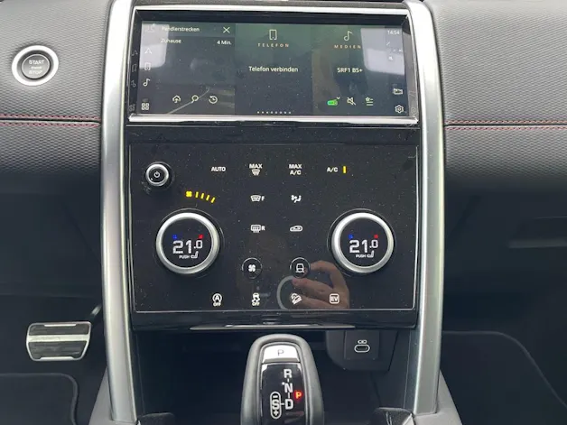 Land Rover Discovery Sport R Dyn P300e 1.5 PHEV SE AT8