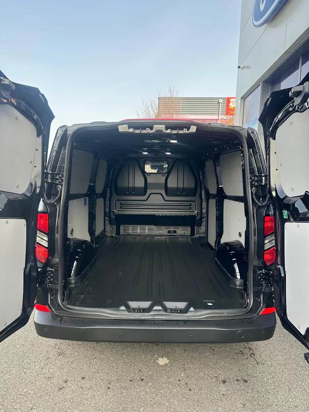 Ford Transit Custom Van 320 L2 2.0 EcoBl Trend/136CV/Aut.