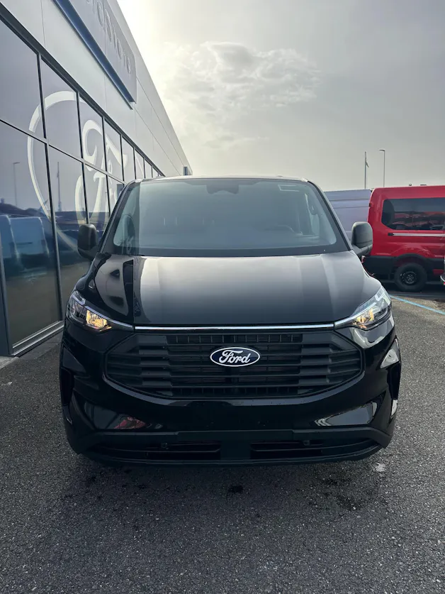 Ford Transit Custom Van 320 L2 2.0 EcoBl Trend/136CV/Aut.
