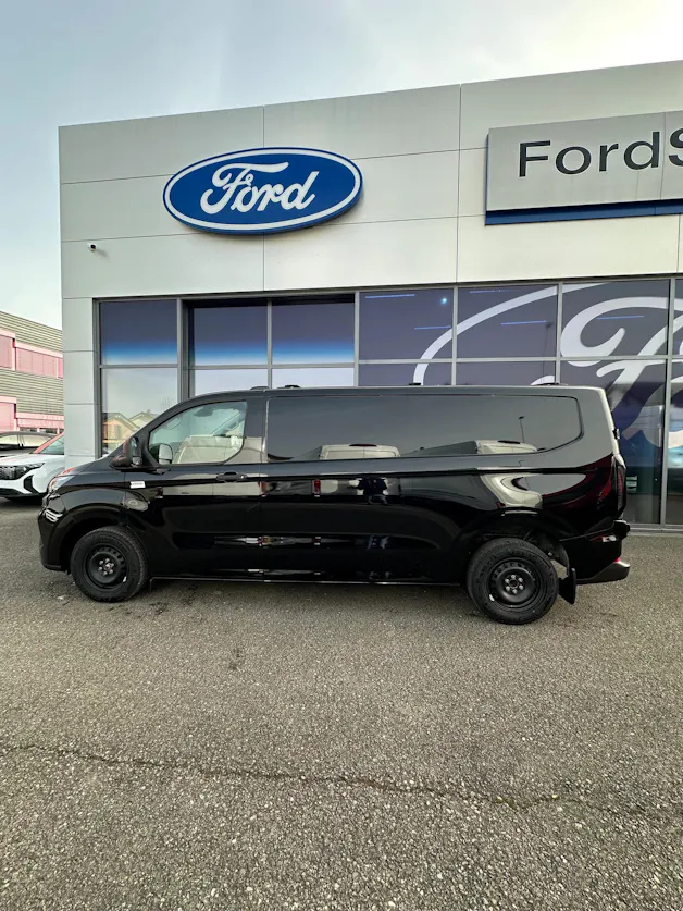 Ford Transit Custom Van 320 L2 2.0 EcoBl Trend/136CV/Aut.