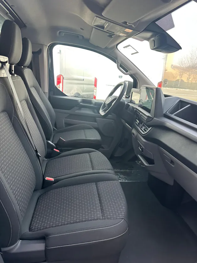 Ford Transit Custom Van 320 L2 2.0 EcoBl Trend/136CV/Aut.