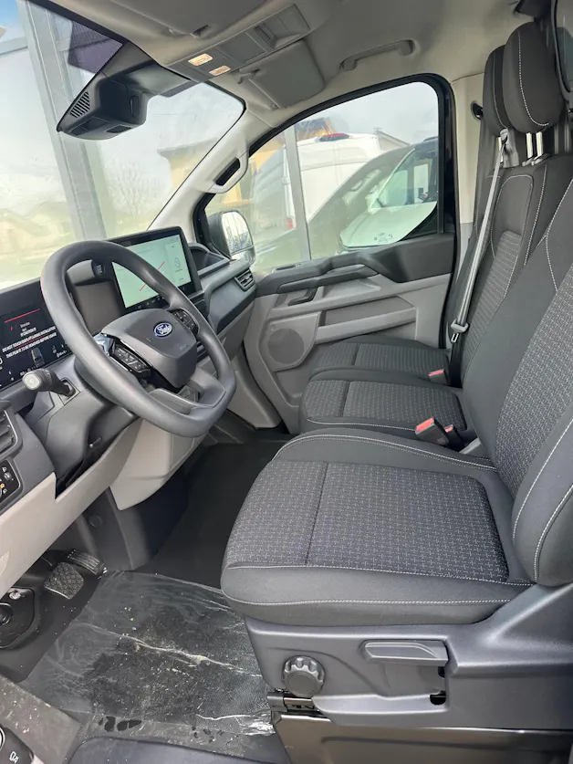 Ford Transit Custom Van 320 L2 2.0 EcoBl Trend/136CV/Aut.