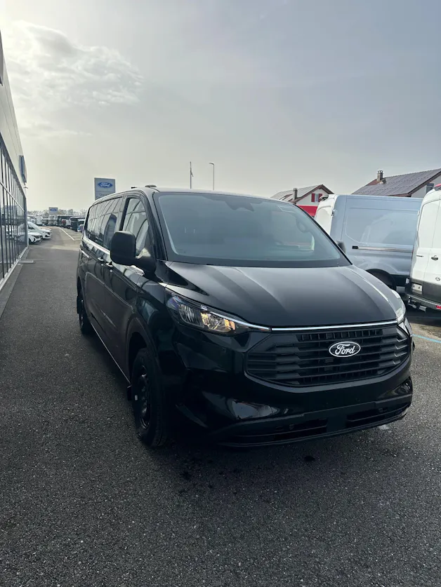 Ford Transit Custom Van 320 L2 2.0 EcoBl Trend/136CV/Aut.
