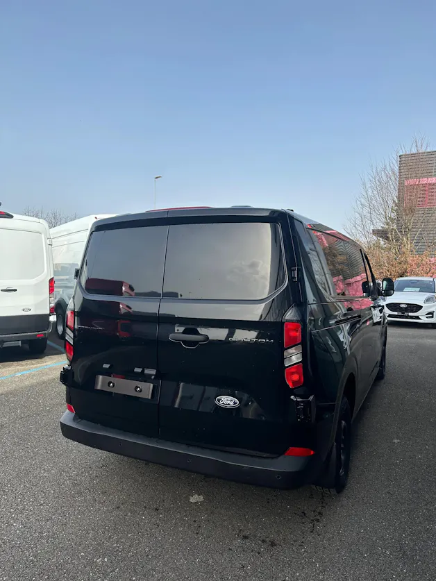 Ford Transit Custom Van 320 L2 2.0 EcoBl Trend/136CV/Aut.