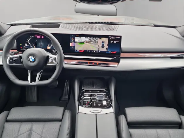 BMW 520d xDrive 48V Touring M Sport Steptronic