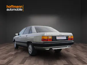 Audi 100 2.3 E