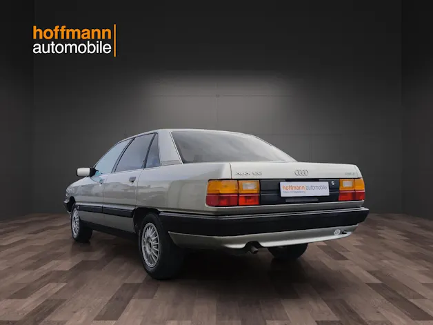Audi 100 2.3 E