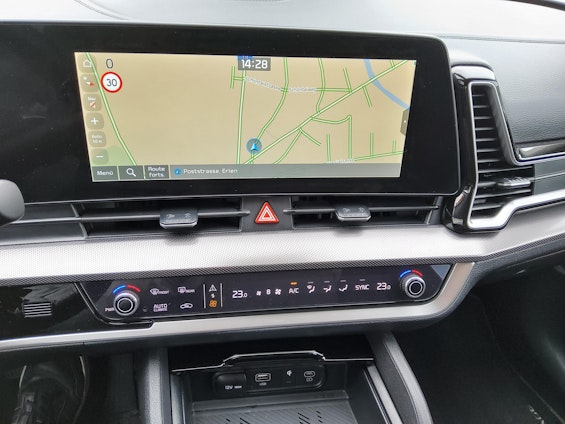 Vehicle image 14 Vehicle image 14