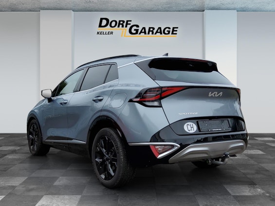 Vehicle image 4 Vehicle image 4