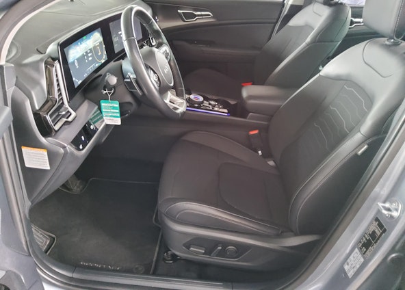 Vehicle image 6 Vehicle image 6