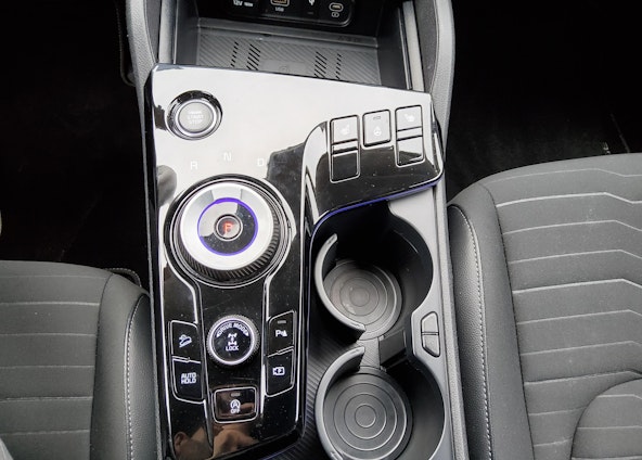 Vehicle image 16 Vehicle image 16