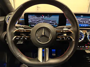 Mercedes-Benz A 180 AMG Line
