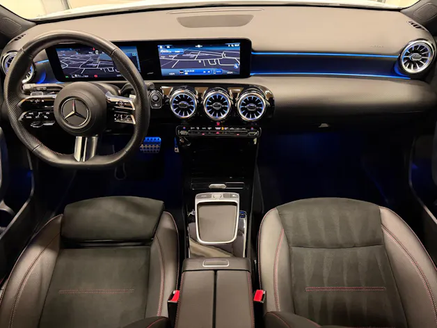 Mercedes-Benz A 180 AMG Line