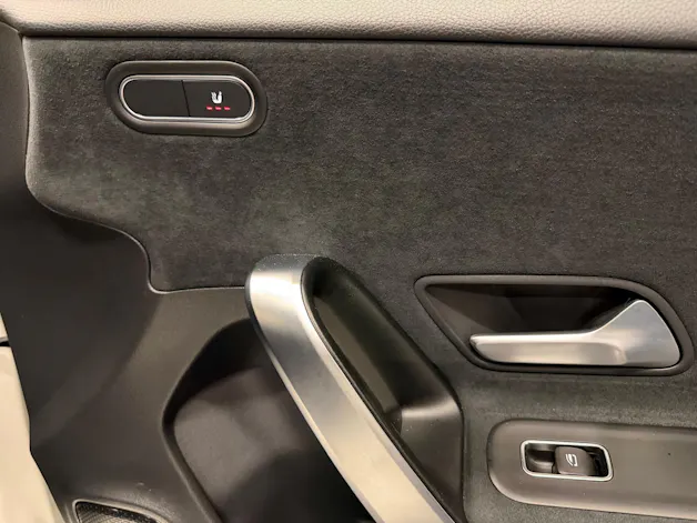 Mercedes-Benz A 180 AMG Line