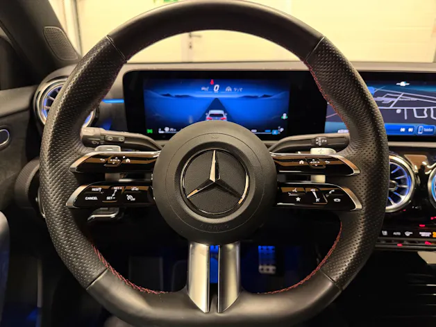 Mercedes-Benz A 180 AMG Line