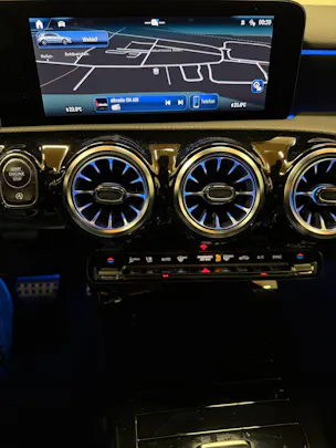 Mercedes-Benz A 180 AMG Line