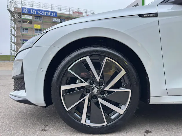 Škoda Octavia Combi 1.5 TSI mHEV DSG Sport Line
