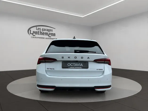 Škoda Octavia Combi 1.5 TSI mHEV DSG Sport Line