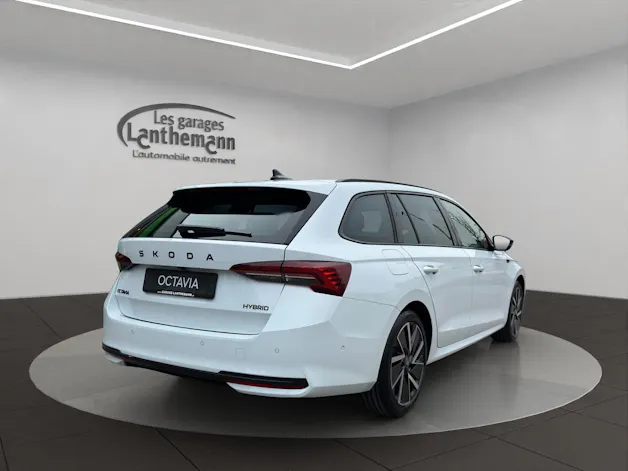 Škoda Octavia Combi 1.5 TSI mHEV DSG Sport Line