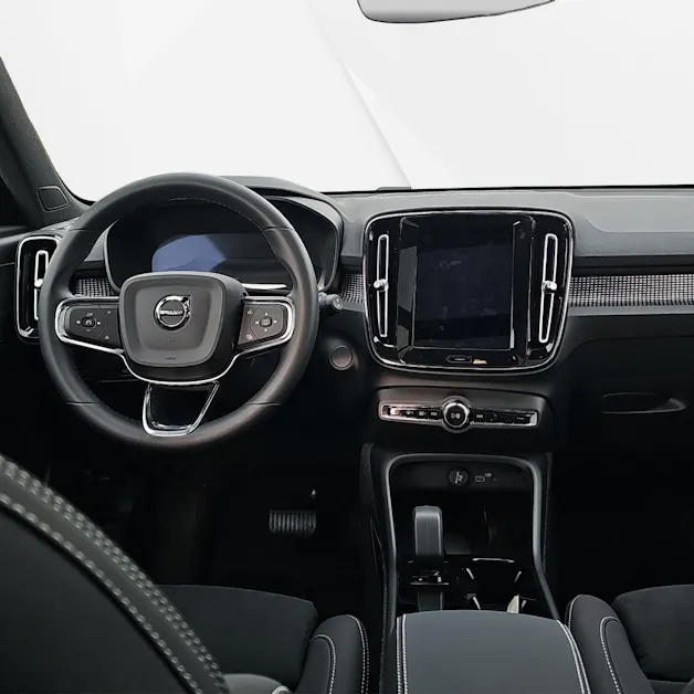 Volvo EX40 82kWh Twin Motor Performance AWD Xcentric Black Edition