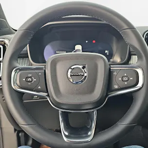 Volvo EX40 82kWh Twin Motor Performance AWD Xcentric Black Edition