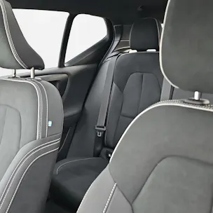 Volvo EX40 82kWh Twin Motor Performance AWD Xcentric Black Edition