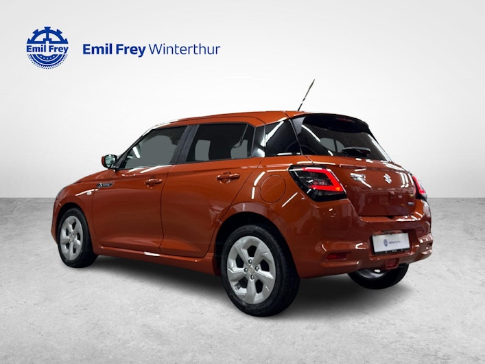 immagine del veicolo SUZUKI SWIFT