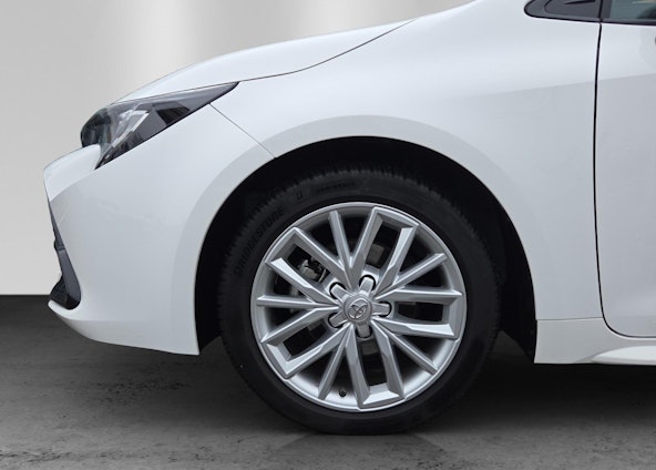 Vehicle image 8 Vehicle image 8