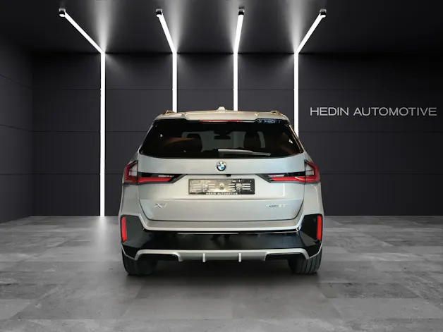 BMW X1 23d xDrive paddles