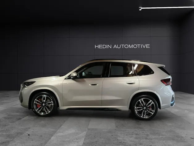 BMW X1 23d xDrive paddles