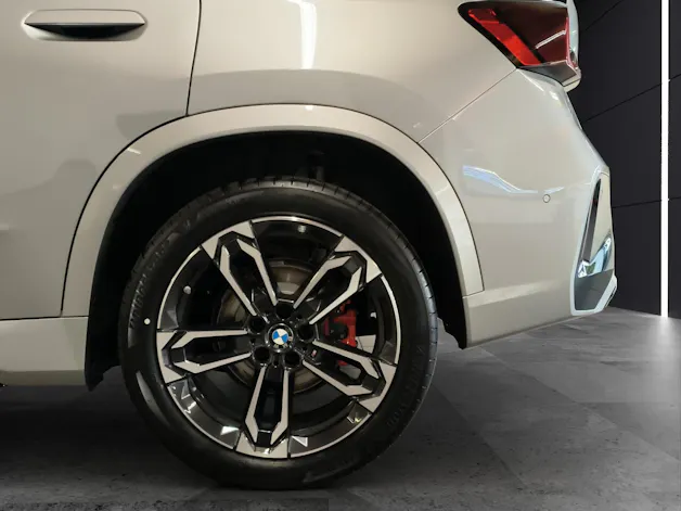 BMW X1 23d xDrive paddles