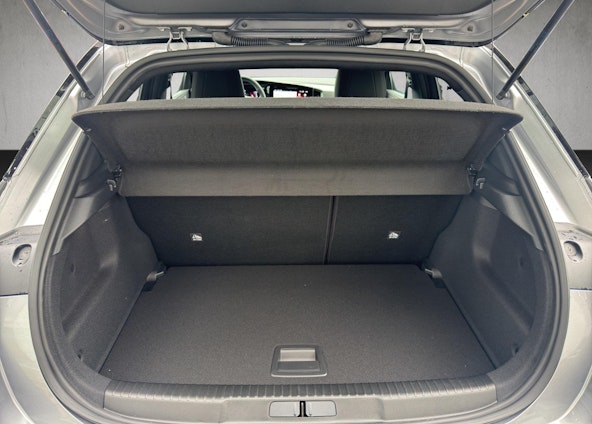 Vehicle image 8 Vehicle image 8