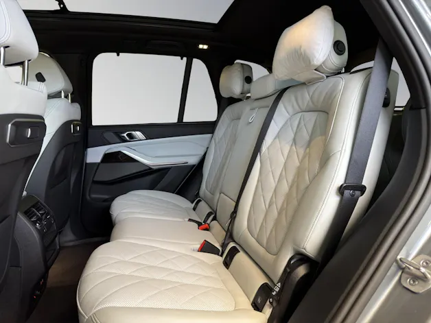 BMW X5 30d xDrive M-SportPaket 7 Plätze