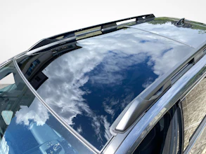 https://vehicle.imgix.net/4172877/11bdfef0-9f33-40ef-8c79-8d8e1ba67954.jpg