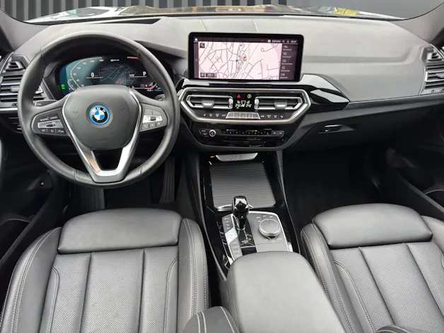 BMW X3 30e xDrive ANHAENGERKUPPLUNG