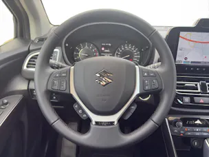 Suzuki S-Cross 1.4 T Sakura Top Hybrid 4x4