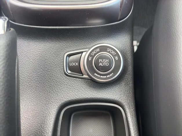 Suzuki S-Cross 1.4 T Sakura Top Hybrid 4x4