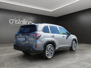 Subaru Forester Station 2.0i e-Boxer Luxury