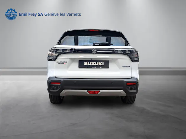 Suzuki S-Cross 1.4 T Sakura Hybrid 4x4