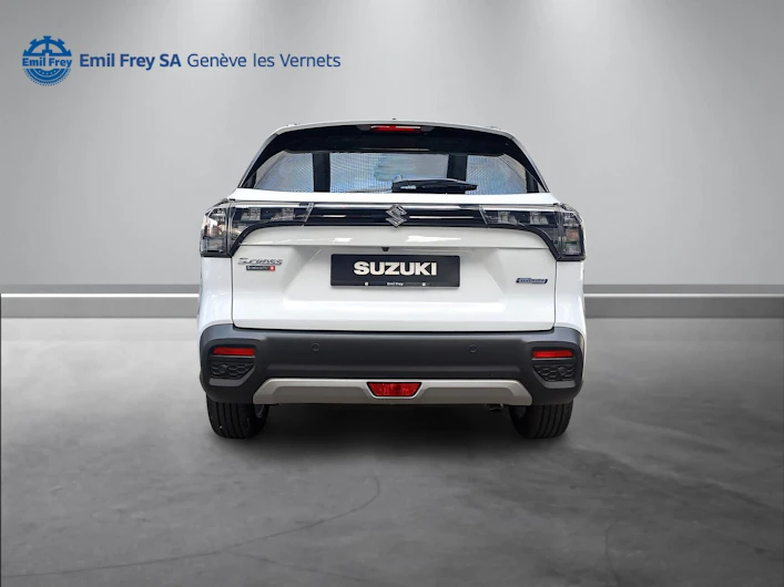 Fahrzeugbild SUZUKI S-CROSS