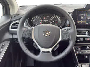 Suzuki S-Cross 1.4 T Sakura Top Hybrid 4x4
