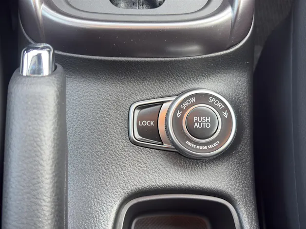 Suzuki S-Cross 1.4 T Sakura Top Hybrid 4x4