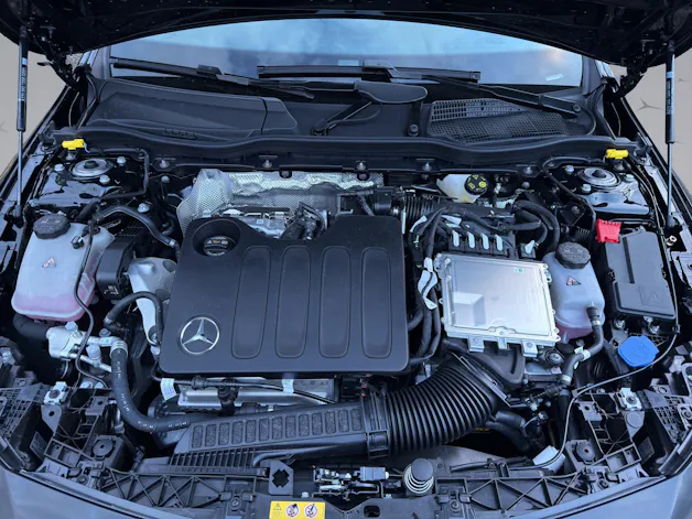 Mercedes-Benz CLA 220 AMG Line 4matic