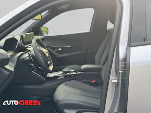 Peugeot 2008 1.2 Hybrid 145 Allure Premium