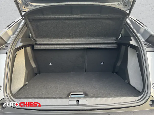 Peugeot 2008 1.2 Hybrid 145 Allure Premium