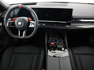 BMW M5 xDrive Touring