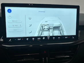 https://vehicle.imgix.net/4173012/212aaf0c-ed9a-465f-ad00-10382c6bc30d.jpeg