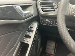 image du véhicule FORD Focus Station Wagon 1.0i EcoB Hybrid 155 ST-Line X
