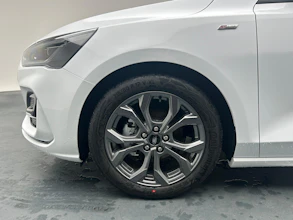 https://vehicle.imgix.net/4173012/85cd453b-075d-4803-866f-29e03f69e1c4.jpeg