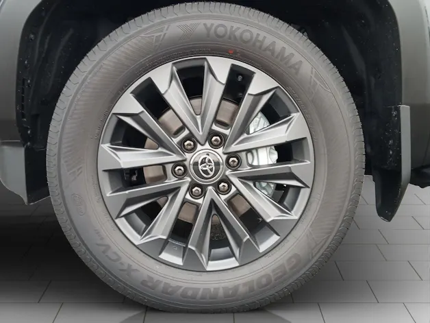 Toyota Land Cruiser 2.8 D 48V Invincible